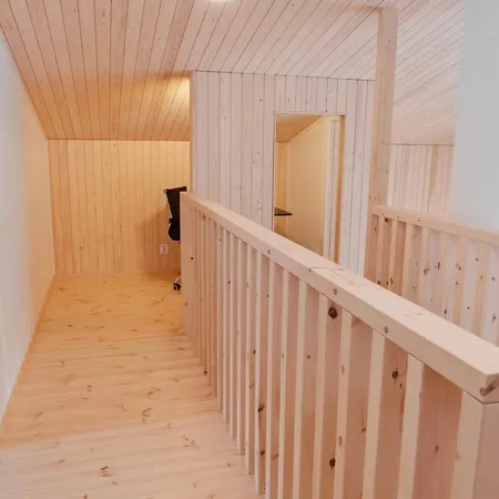 Rukan Kide A By Interhome * Рука